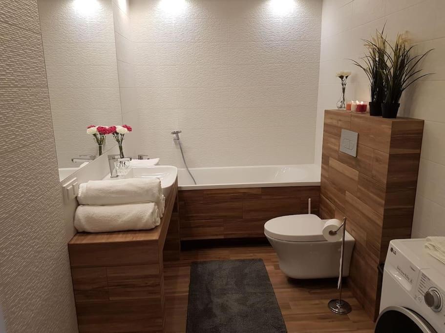 Big Apartment 6 People, 3 Rooms, Airport/Mokotow Warszawa Zewnętrze zdjęcie